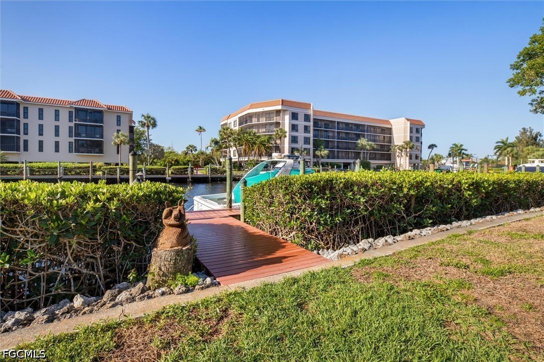 25188 Marion Avenue, Apt A108