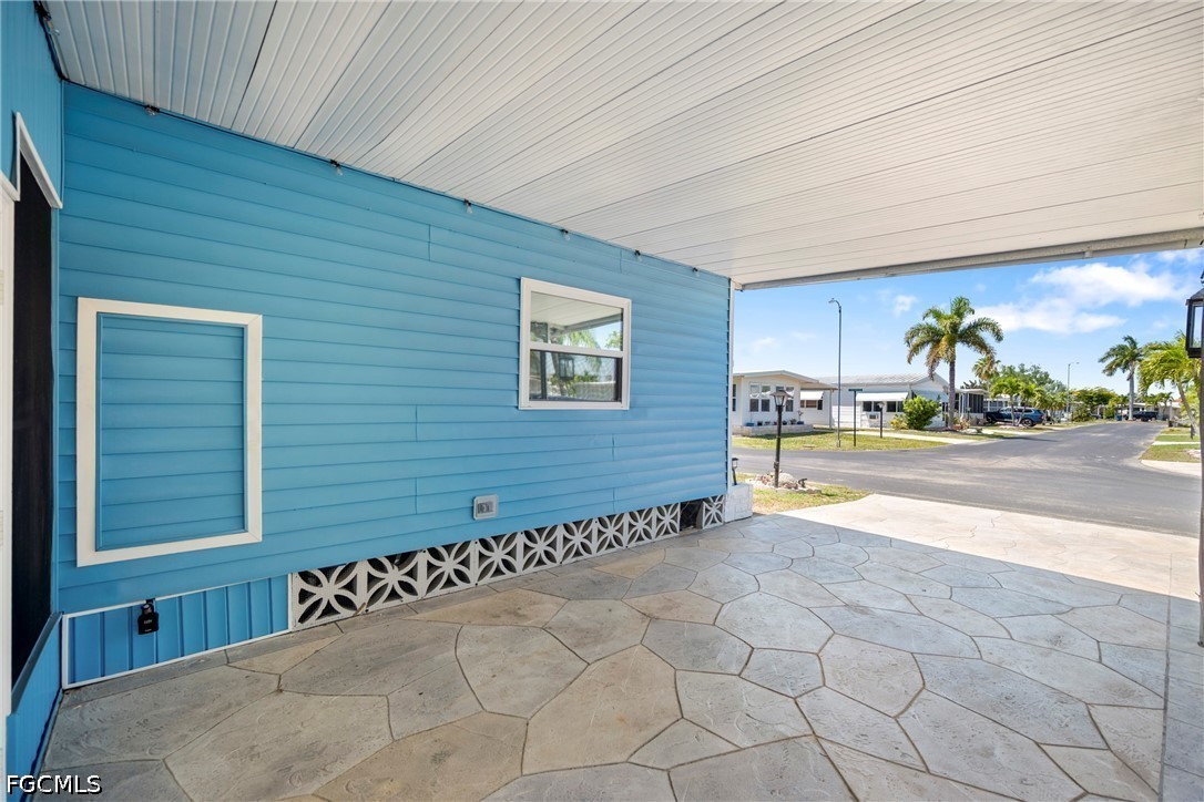 108 Windjammer Way