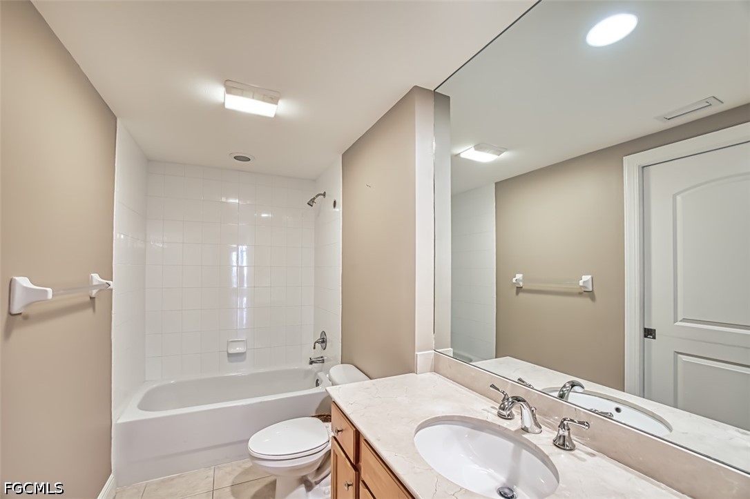 2090 W 1st Street, Apt G1607