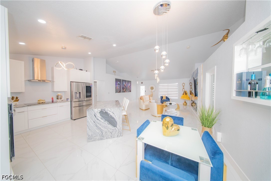 344 NE 10th Street