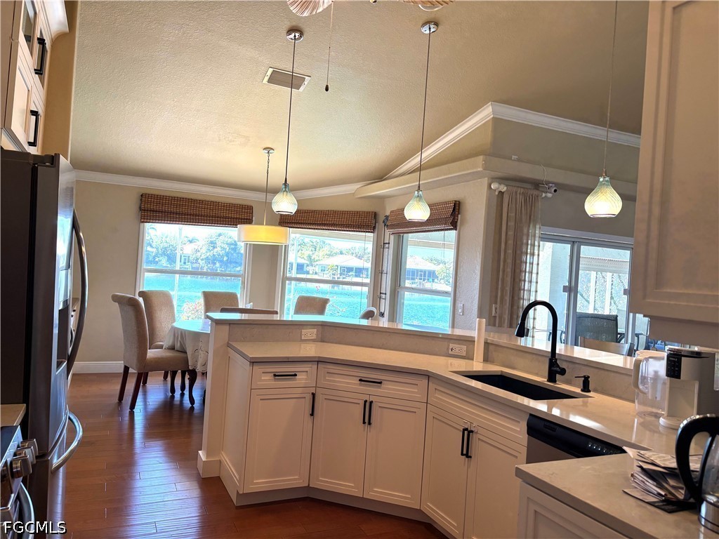 15100  Whimbrel Court