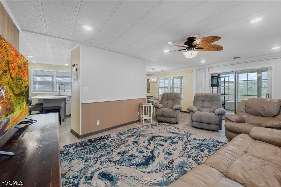 5506 Harbor Lane