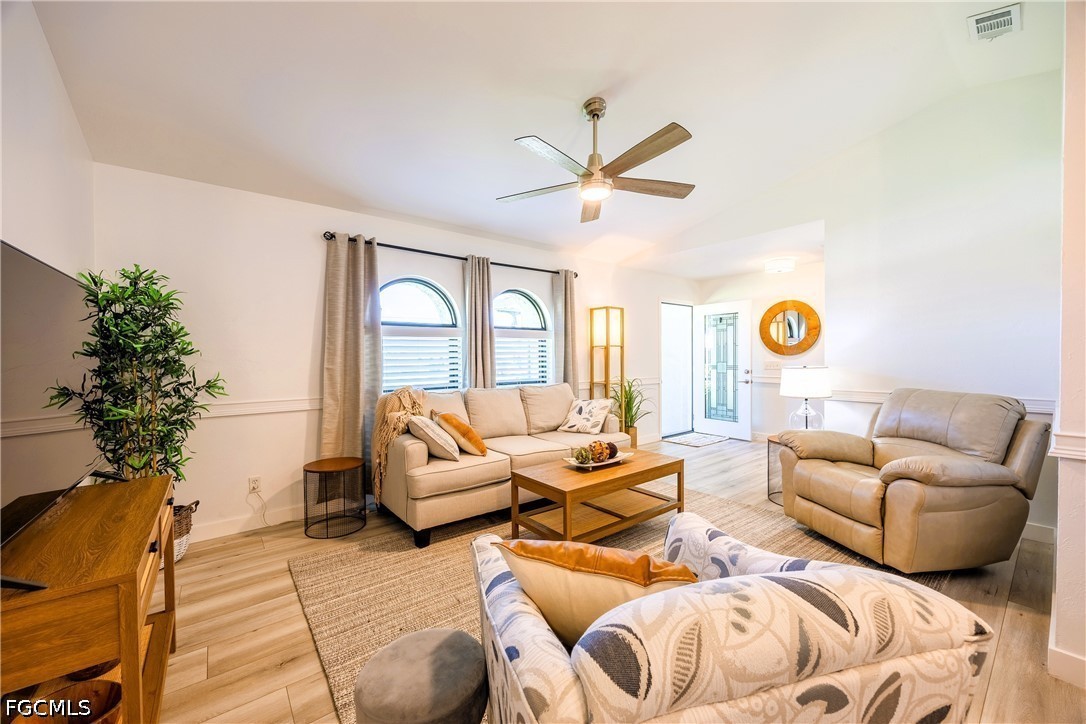 420 SW 37th Street
