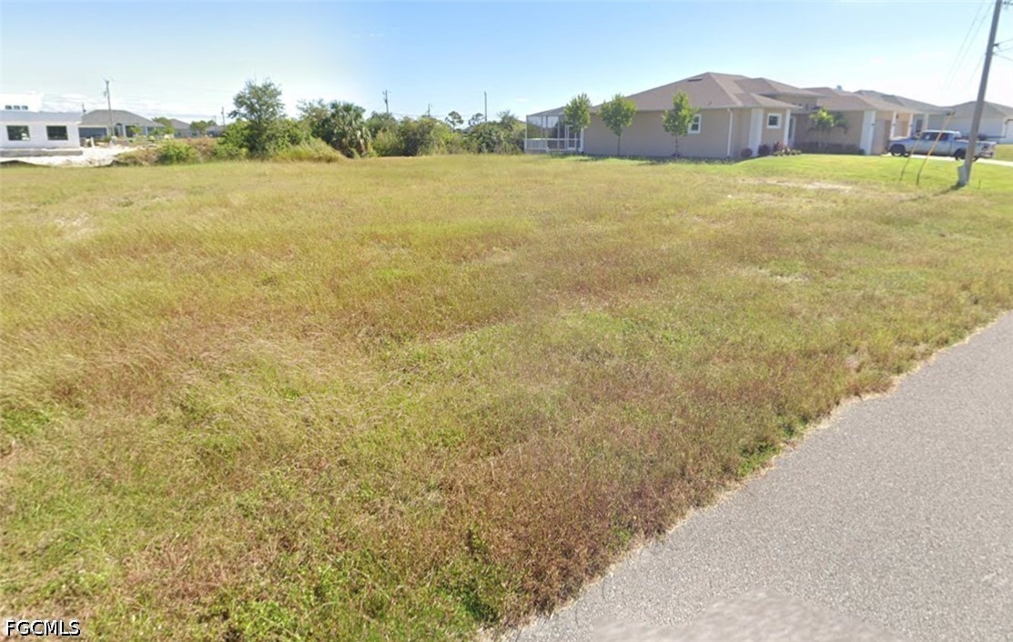 4313 NE 9th Court
