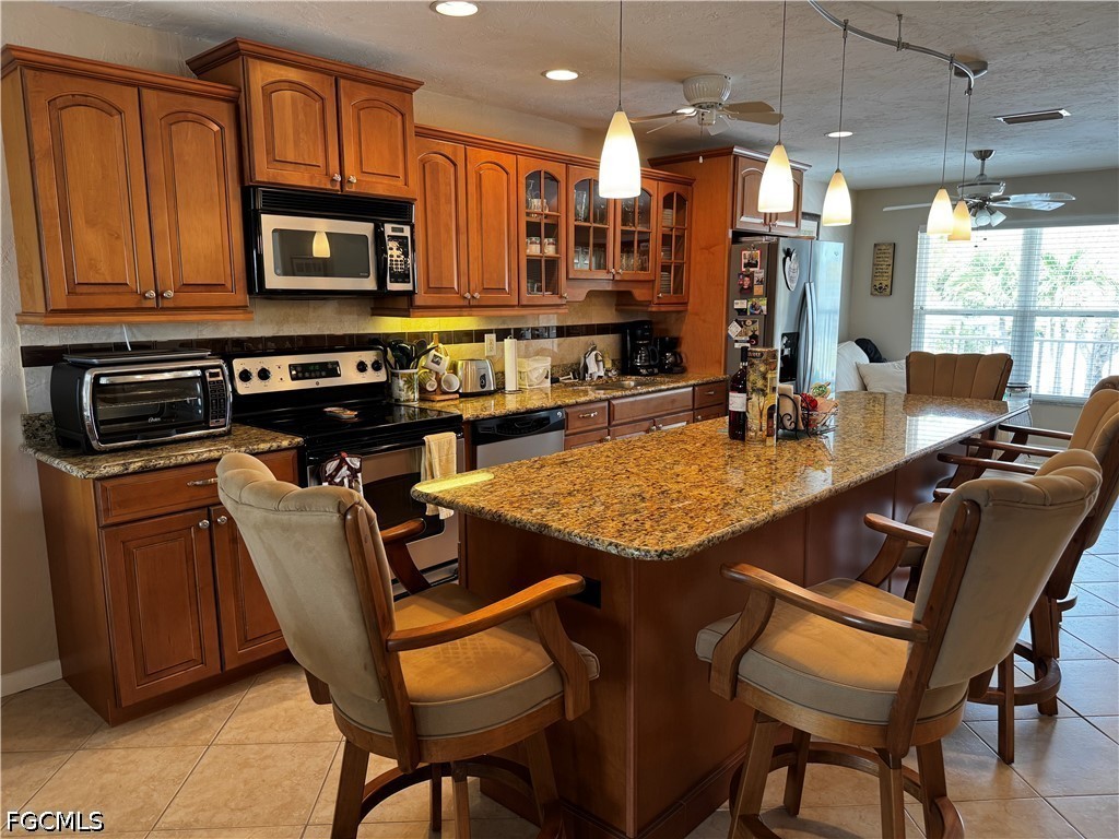 4417 Country Club Boulevard, Apt B8