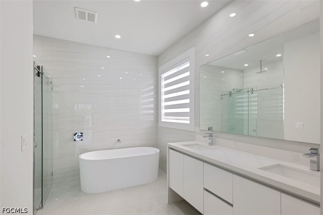 1123 NE 10th Street