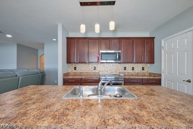 135 SW 31st Street