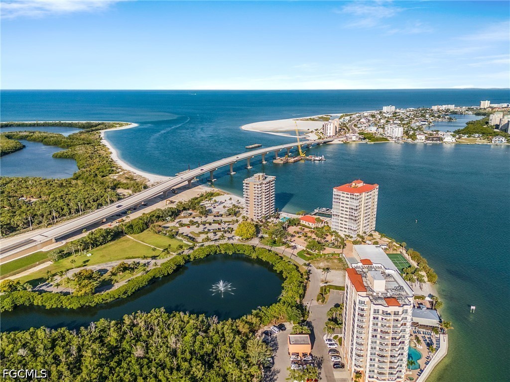 8701 Estero Boulevard, Apt 907