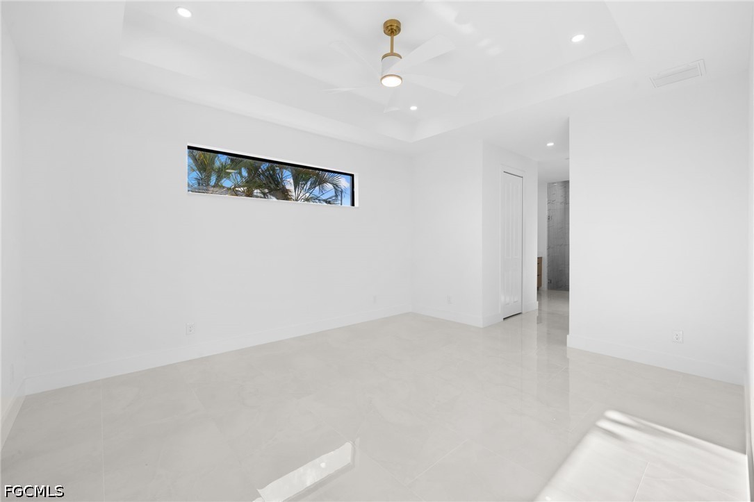 2049 NW 4th Street