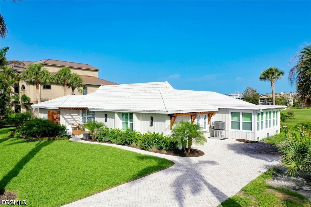 1251  Par View Drive