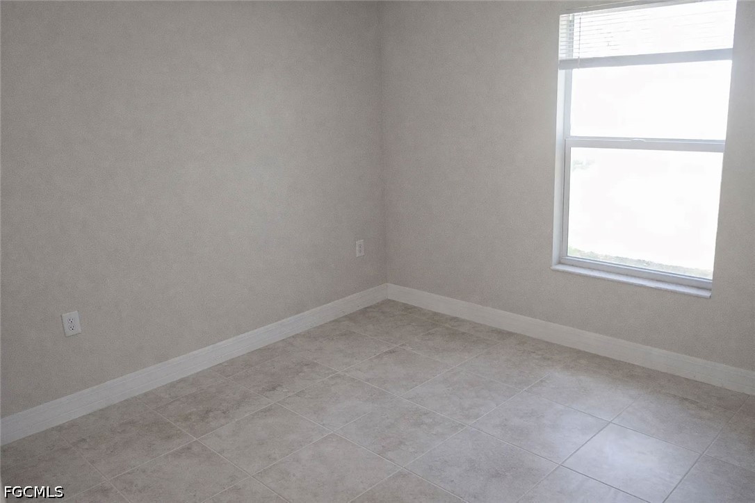 2600 NW 4th Avenue