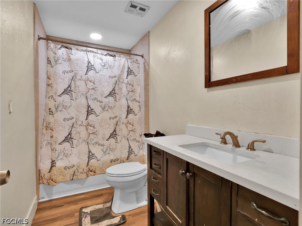 1560 Colonial Boulevard, Apt 235