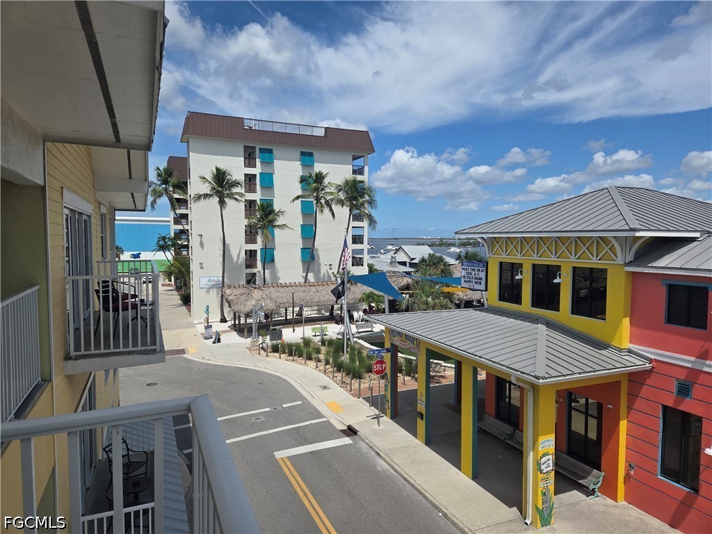 450 Old San Carlos Boulevard, Apt 309
