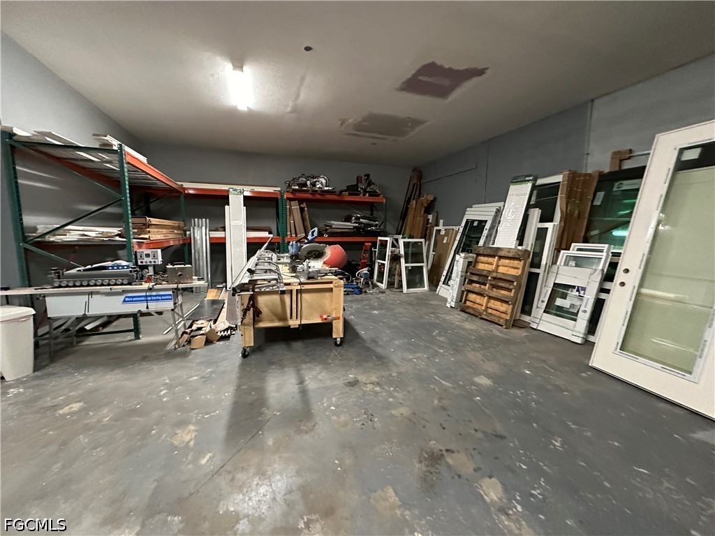 912 SE 8th Place