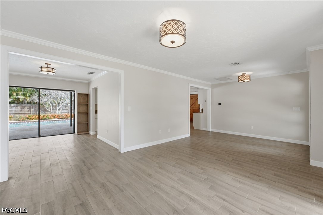 1498  Beechwood Trail