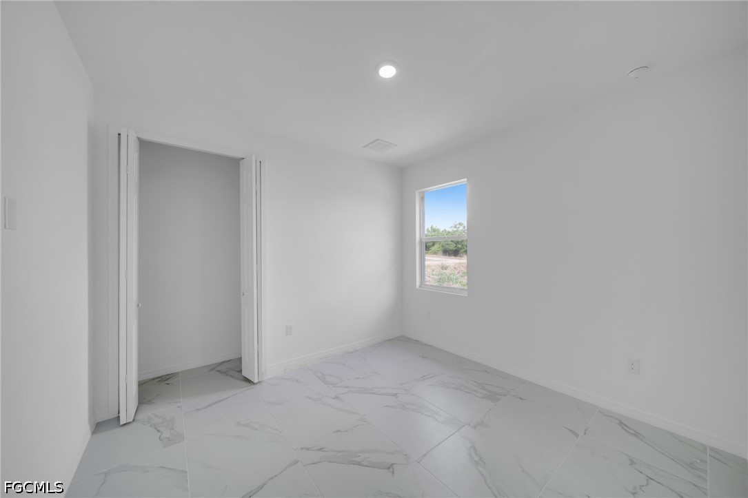 2515 Sunniland Boulevard