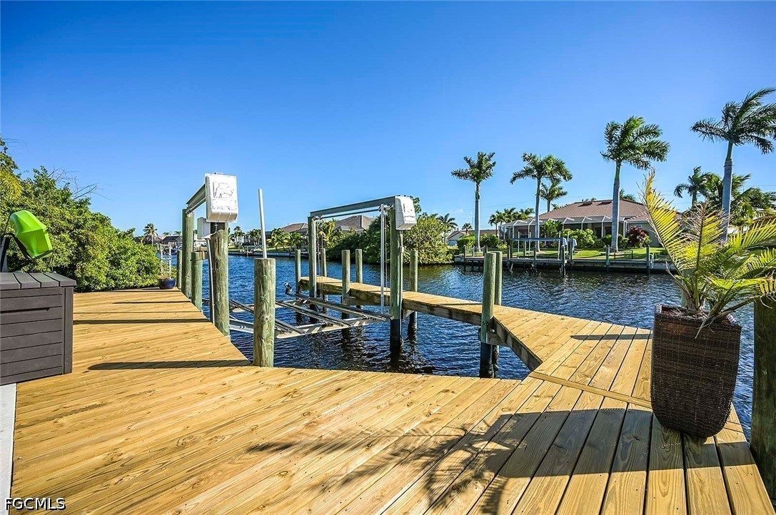 3417 SW 25th Court
