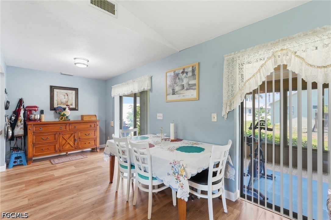 2501 SW 52nd Terrace