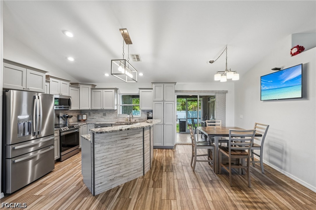 4317 NW 40th Terrace