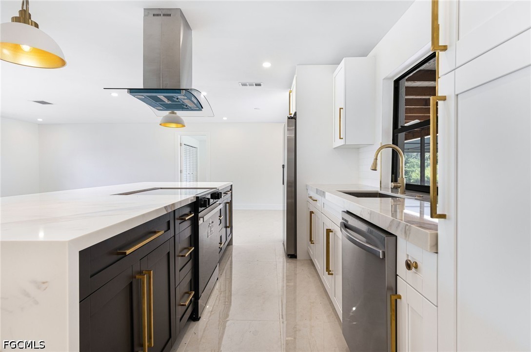 7436  Dana Lin Circle