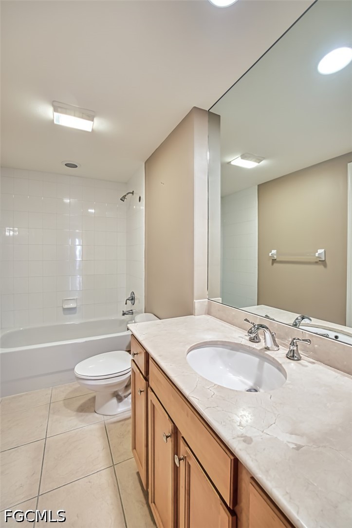 2090 W 1st Street, Apt G1607