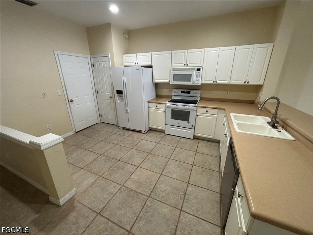 8271  Village Edge Circle, Apt 5