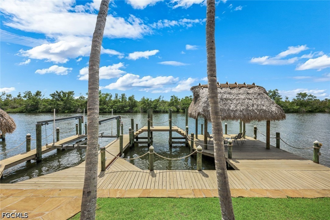 5312 SW 28th Place