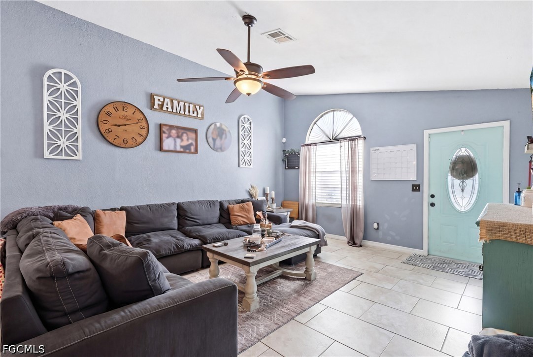 4022 E Sunflower Circle
