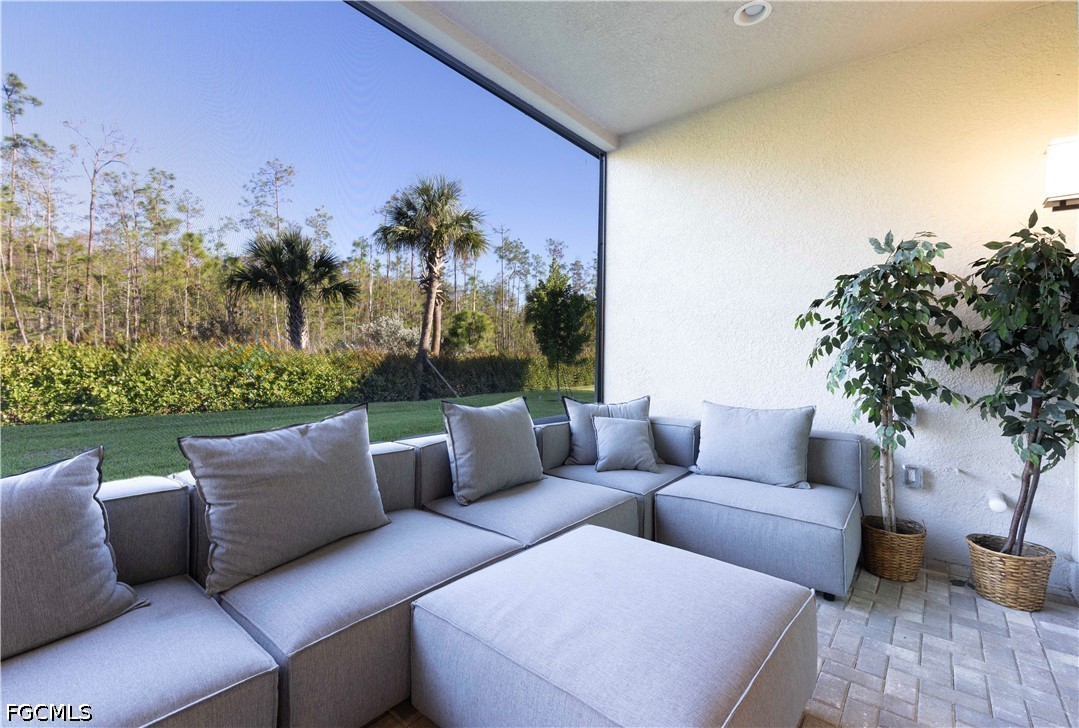 20318  Fair Oak Lane
