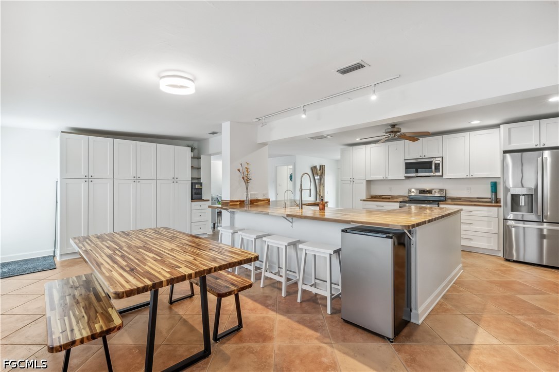 5654  Natoma Drive