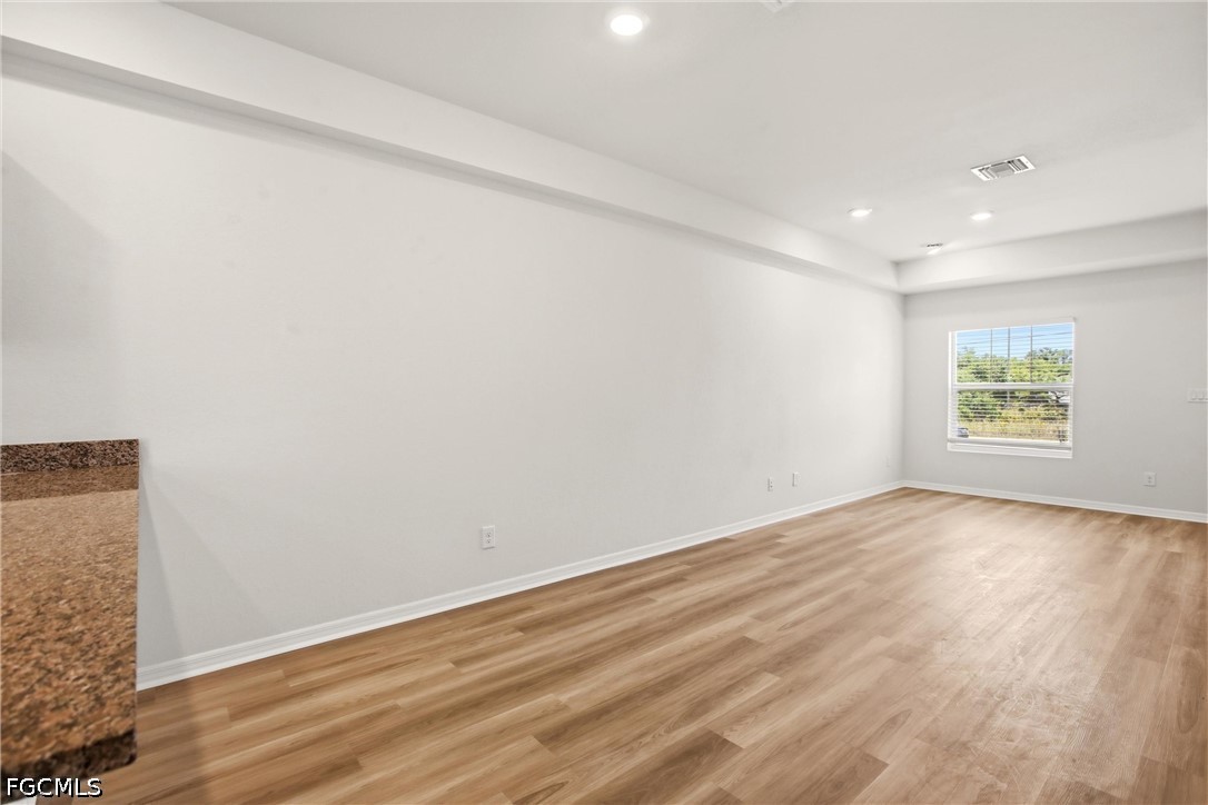29475/29477 Peace River Shores Boulevard