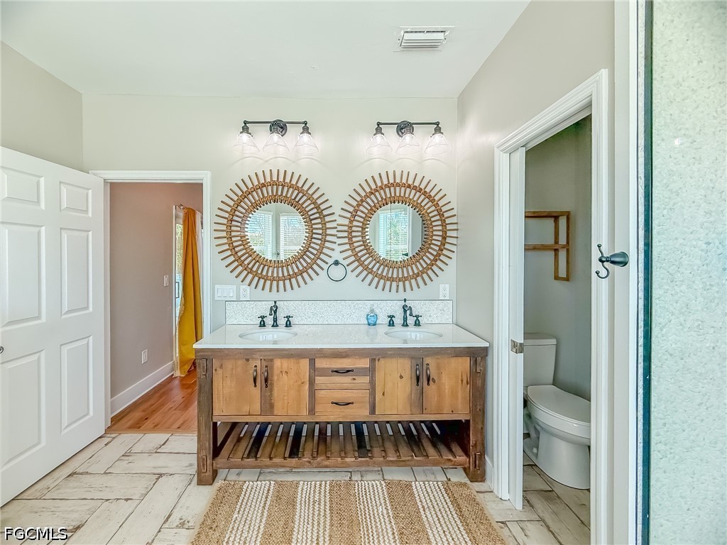 4460  Smugglers Drive