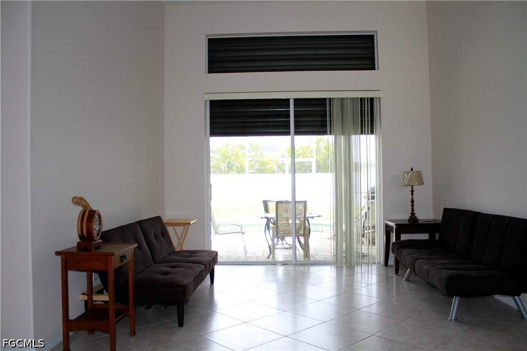 4213 SW 14TH Place