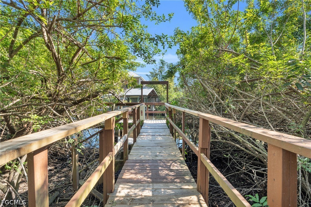 5563  Foxlake Drive