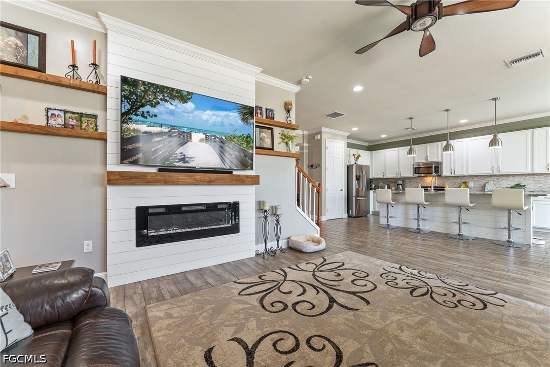 2489 Sutherland Court
