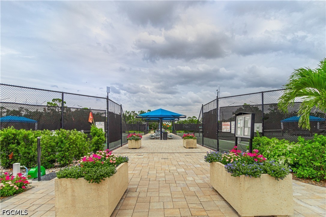 1828 Pine Valley Drive, Apt 309