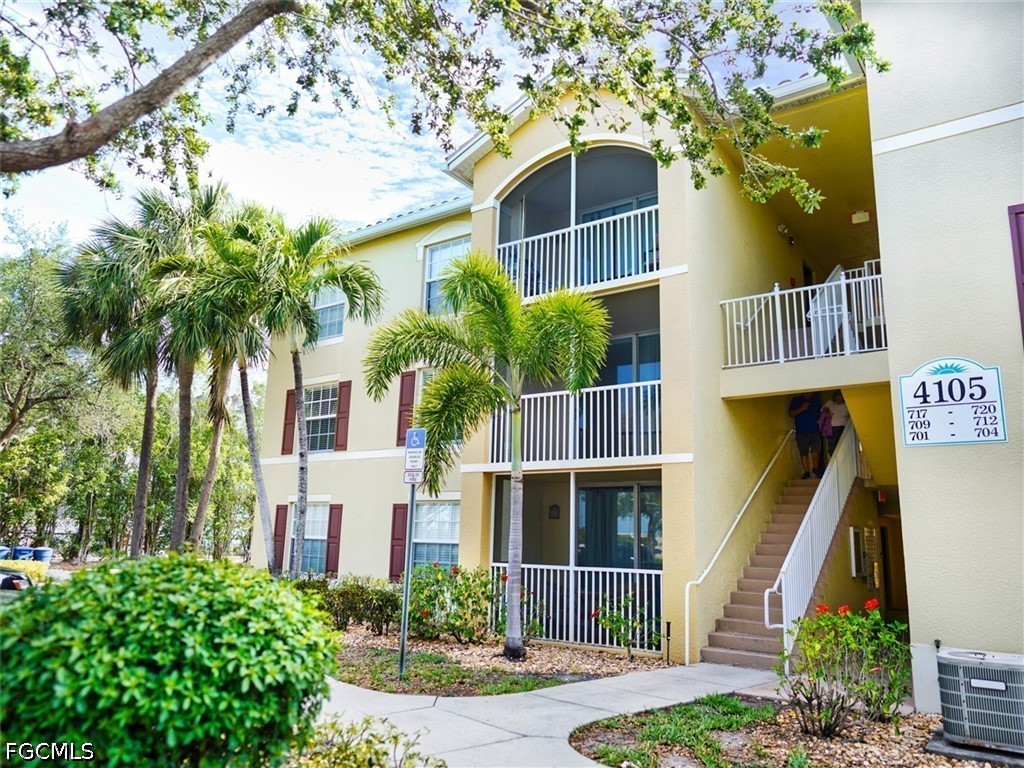 4105 Residence Drive, Apt 720