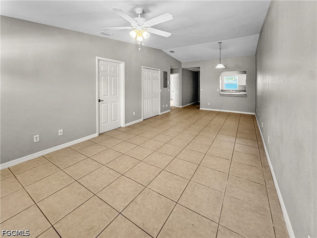 1321 SE 8th Avenue, Apt 5