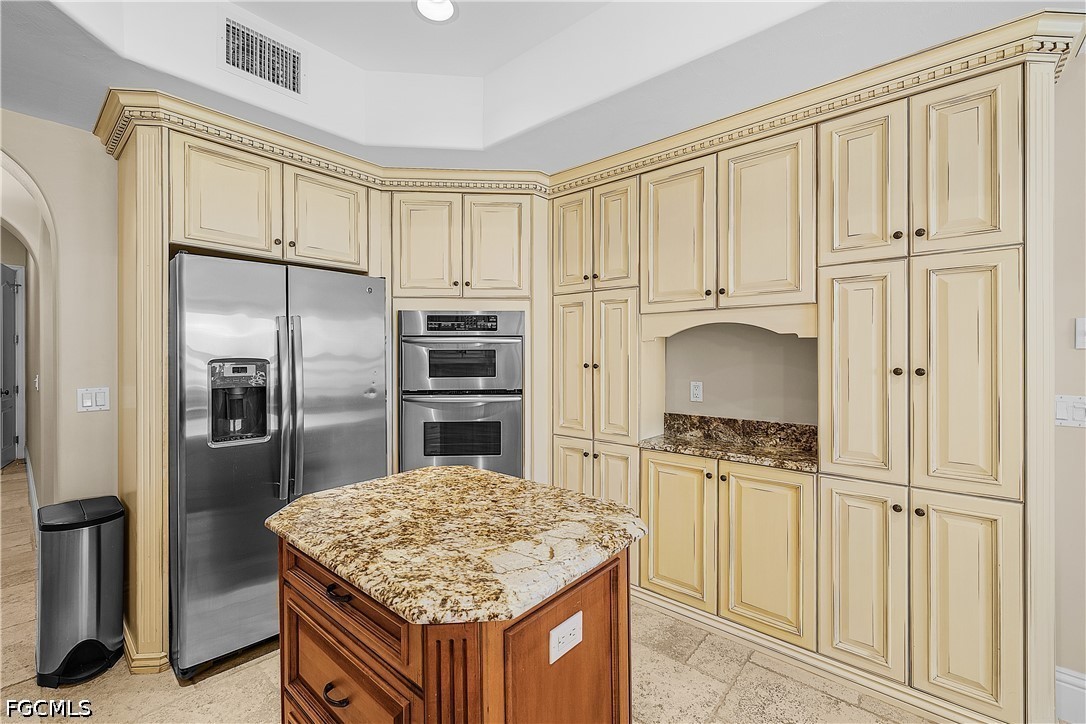 12130 Shoreview Drive