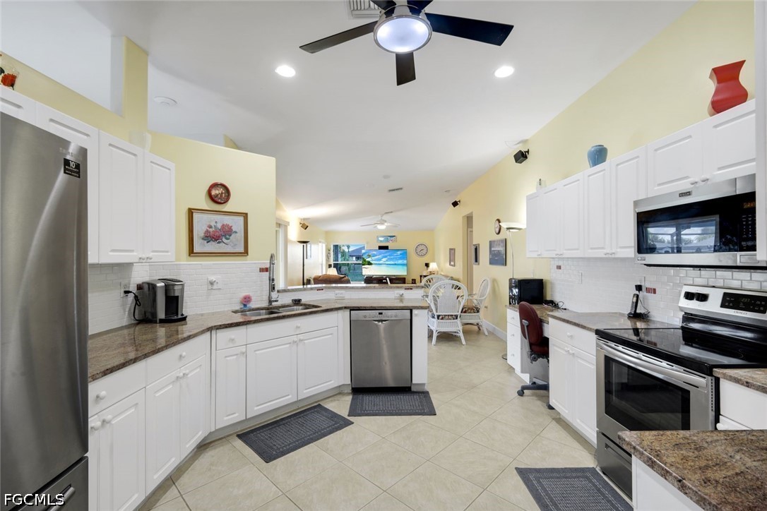 405 NW 18th Avenue