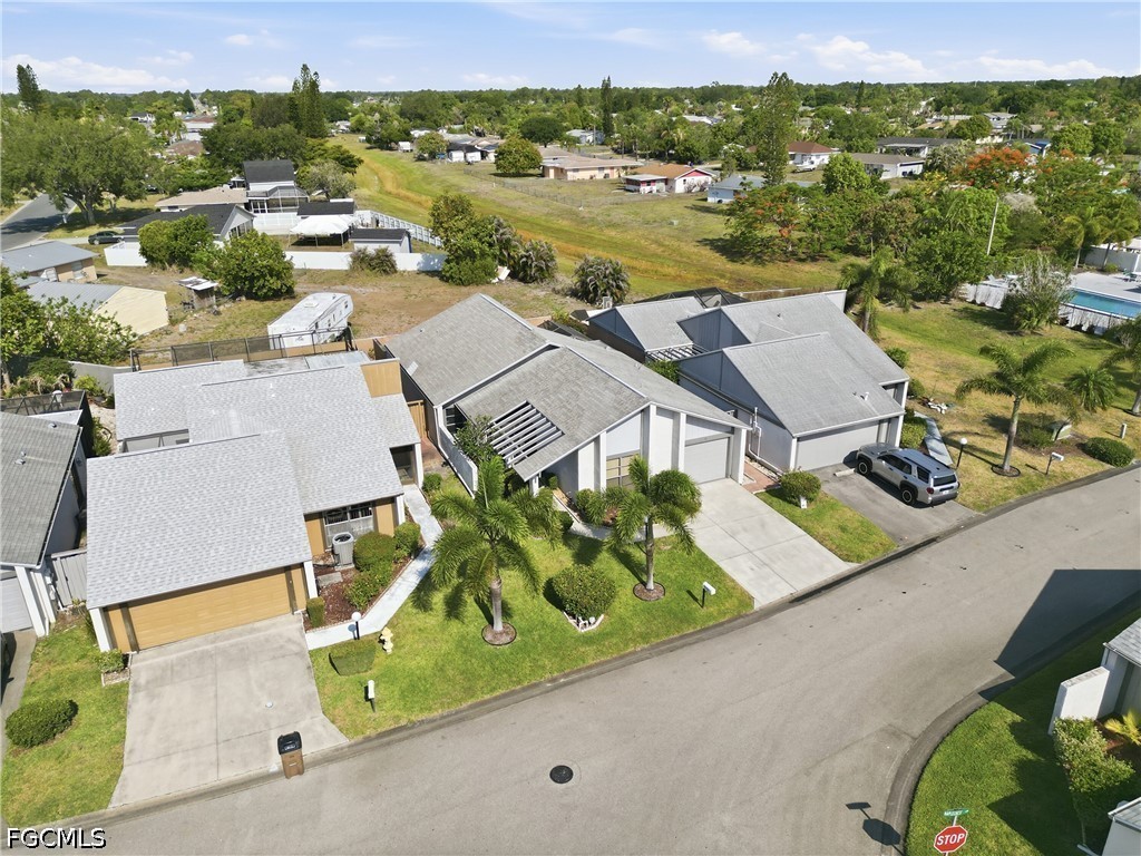 9753  Maplecrest Circle
