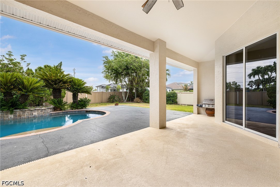 4011 SW 16th Place