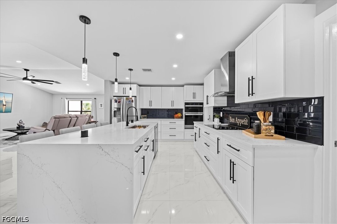 4216 NE 20th Place
