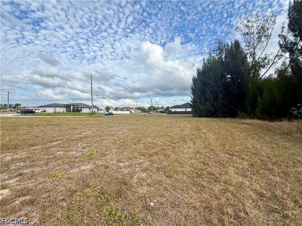 3644 NE 9th Place