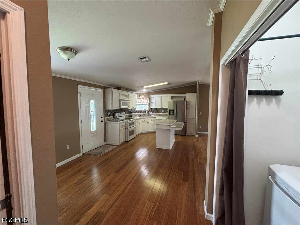 406 Horizon Drive