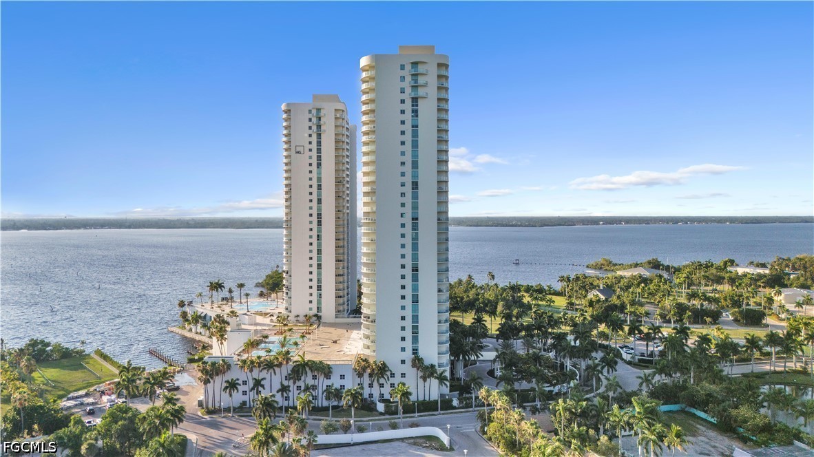 3000 Oasis Grand Boulevard, Apt 2905