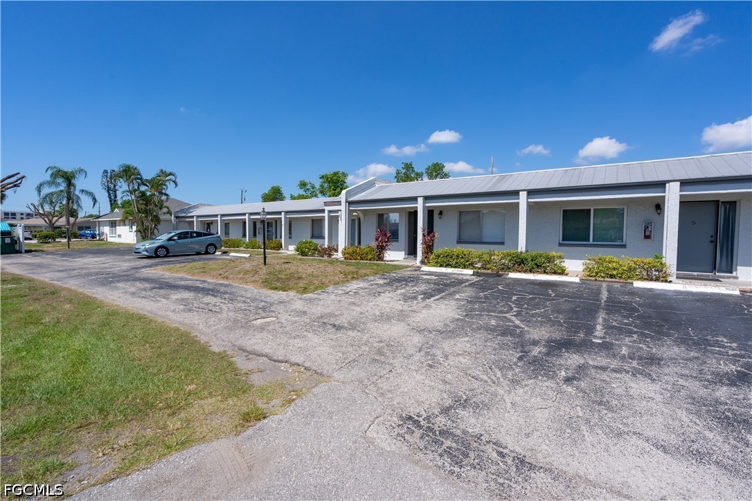 4608 SE 4th Place, Apt 6