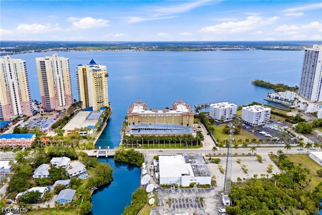 2825 Palm Beach Boulevard, Apt 519