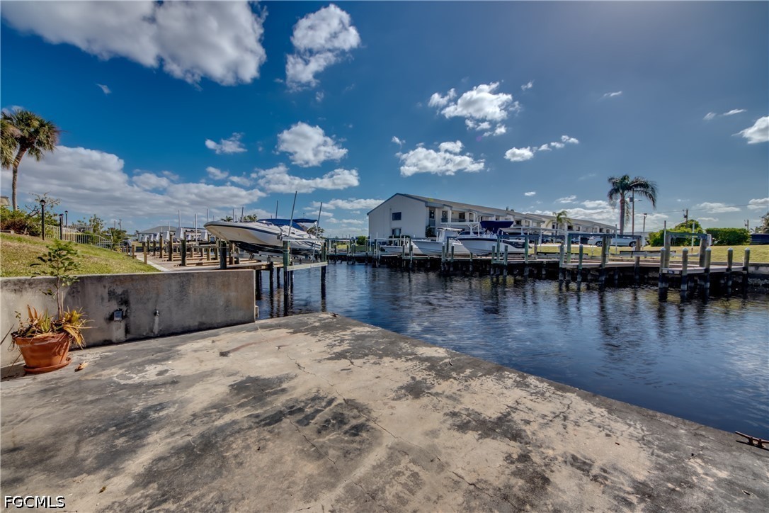 1112 SE 39th Terrace