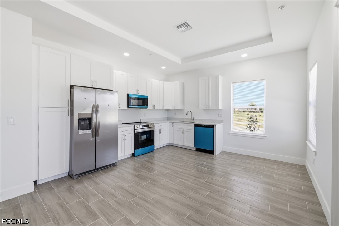 195 Rotonda Boulevard, Apt A